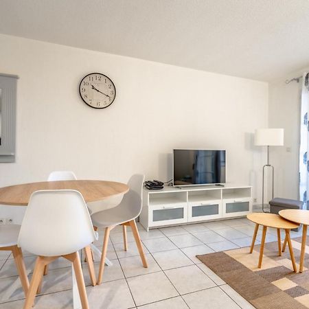 Superbe Appartement Avec Piscine Le Plan-de-la-Tour Luaran gambar