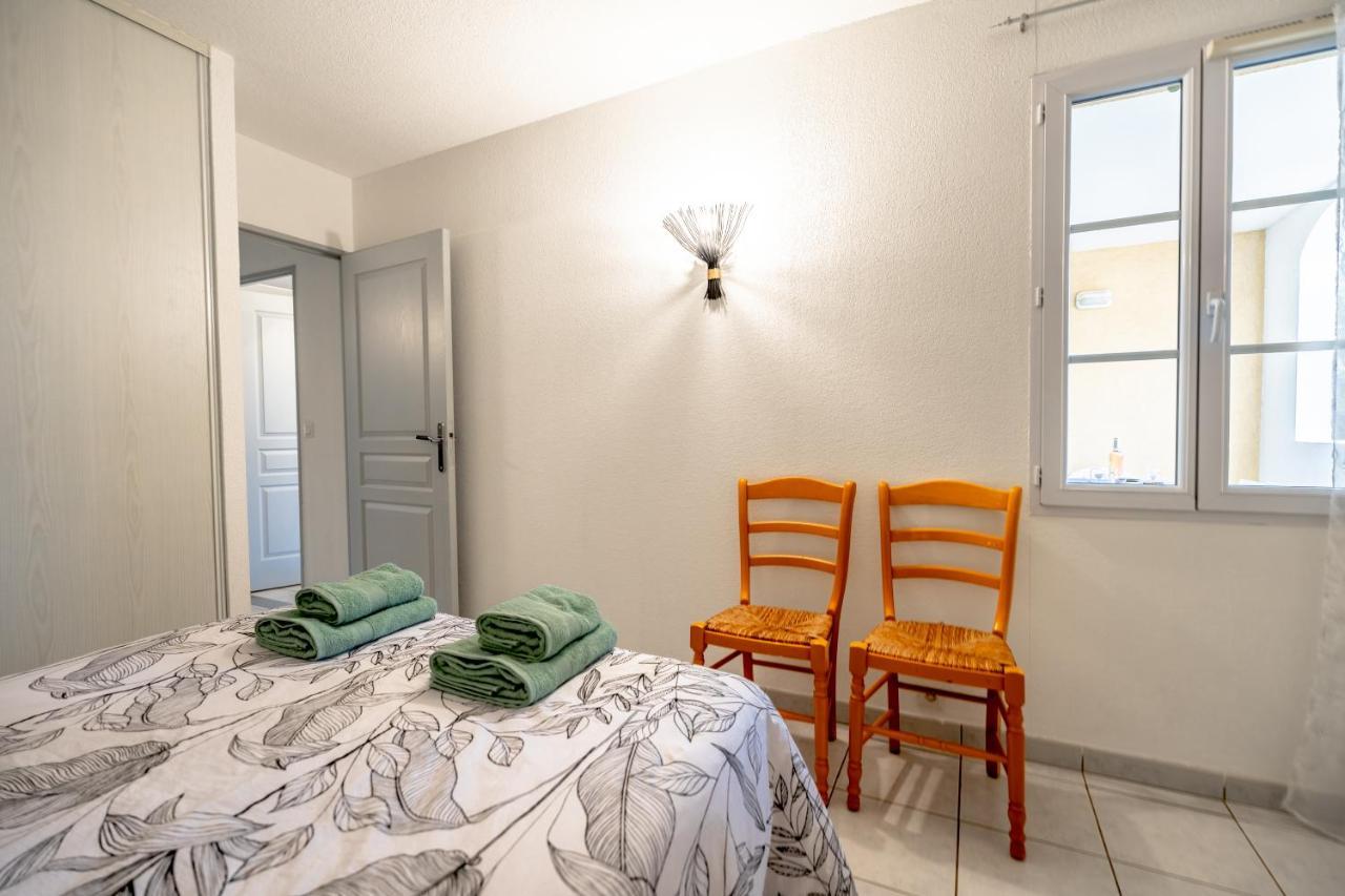 Superbe Appartement Avec Piscine Le Plan-de-la-Tour Luaran gambar